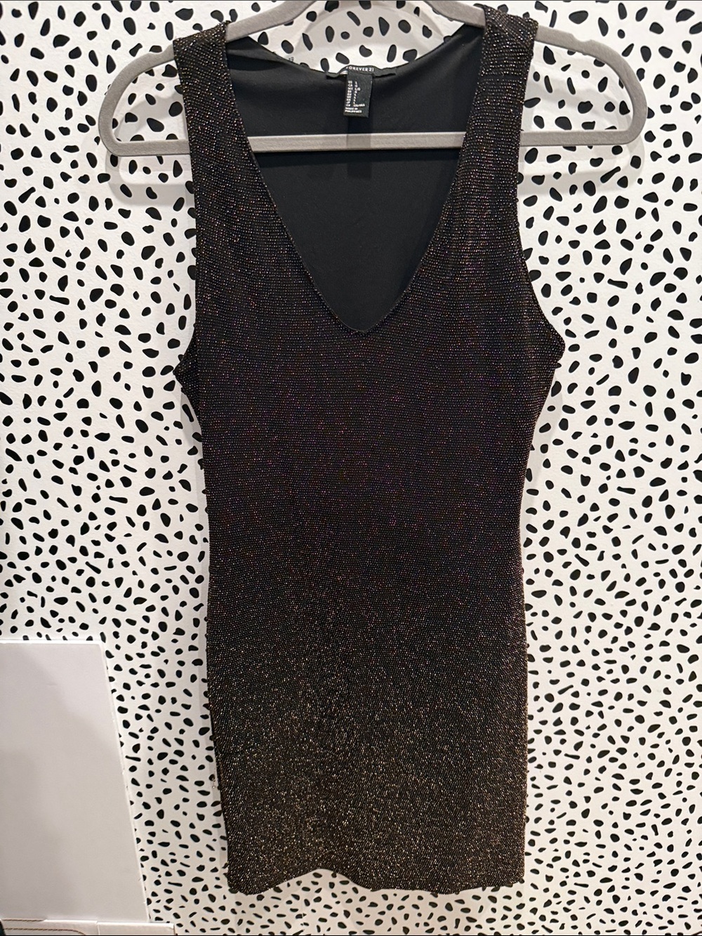 Forever 21 body con sleeveless gold black shimmer dress v neck formal homecoming